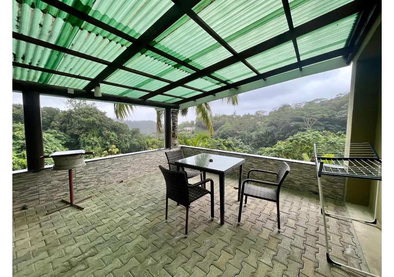 Baie Lazare  Holiday Home 0*, Baie Lazare (Mahe) סיישל