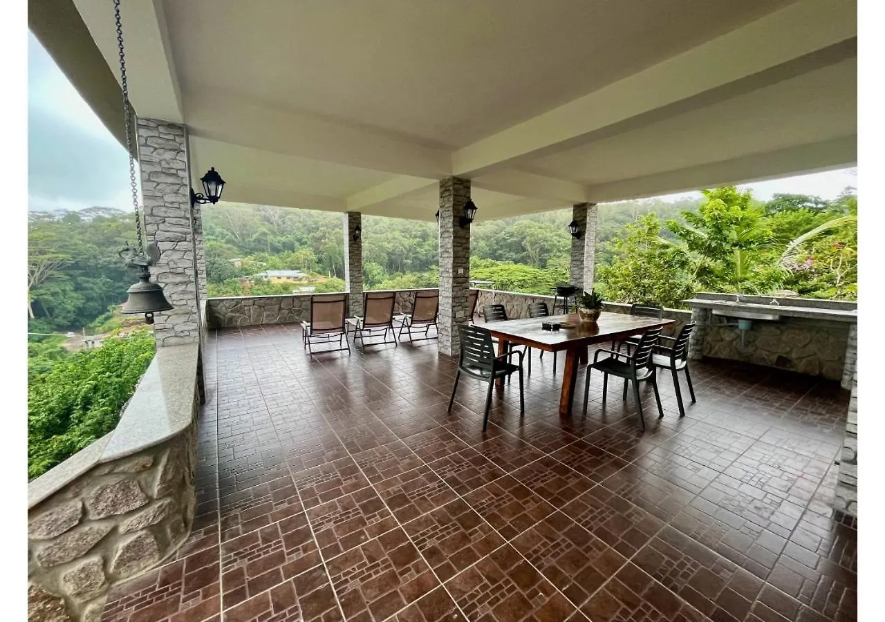Baie Lazare  Holiday Home